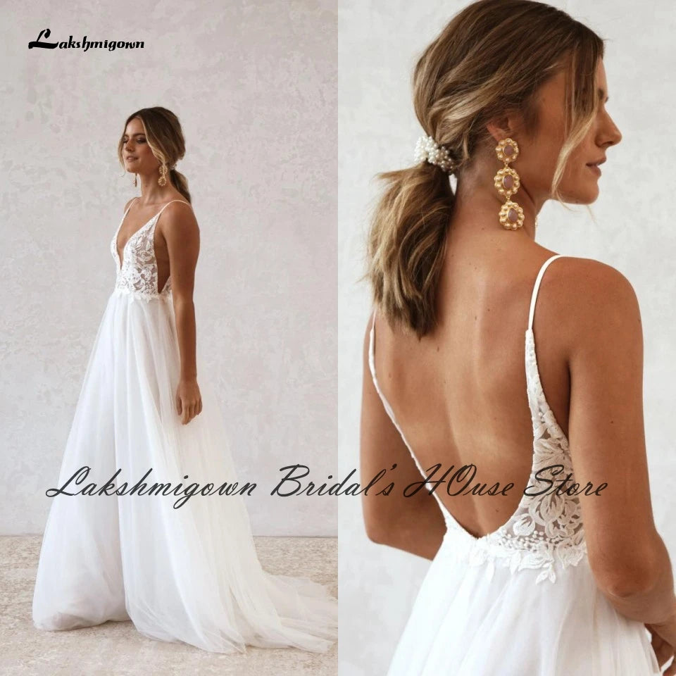 Vestido de Noiva Boho em Tule com Alças Finas e Costas Abertas