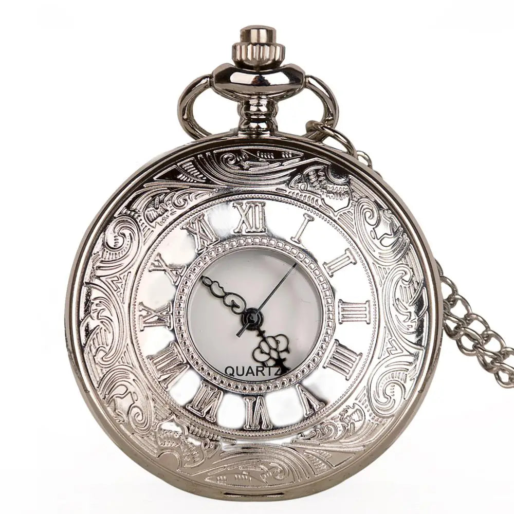 Relógio de Bolso Prateado Steampunk – Quartzo com Mostrador Vazado