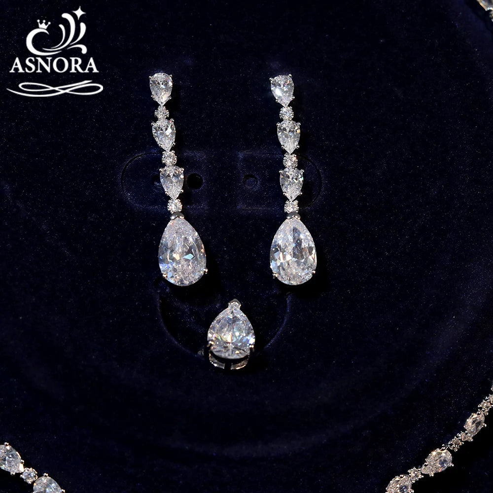 Conjunto de Joias de Noiva com Zircónias – Colar, Brincos, Pulseira e Anel