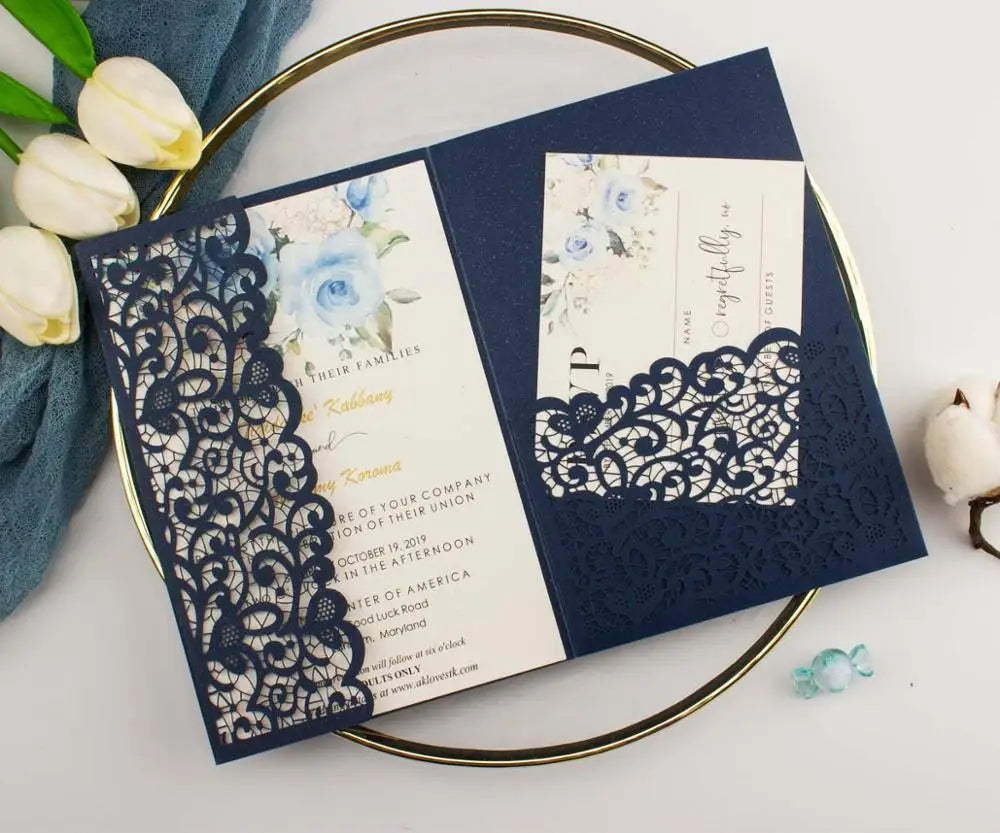 Convite de Casamento Tripla Dobra com Glitter e Corte a Laser