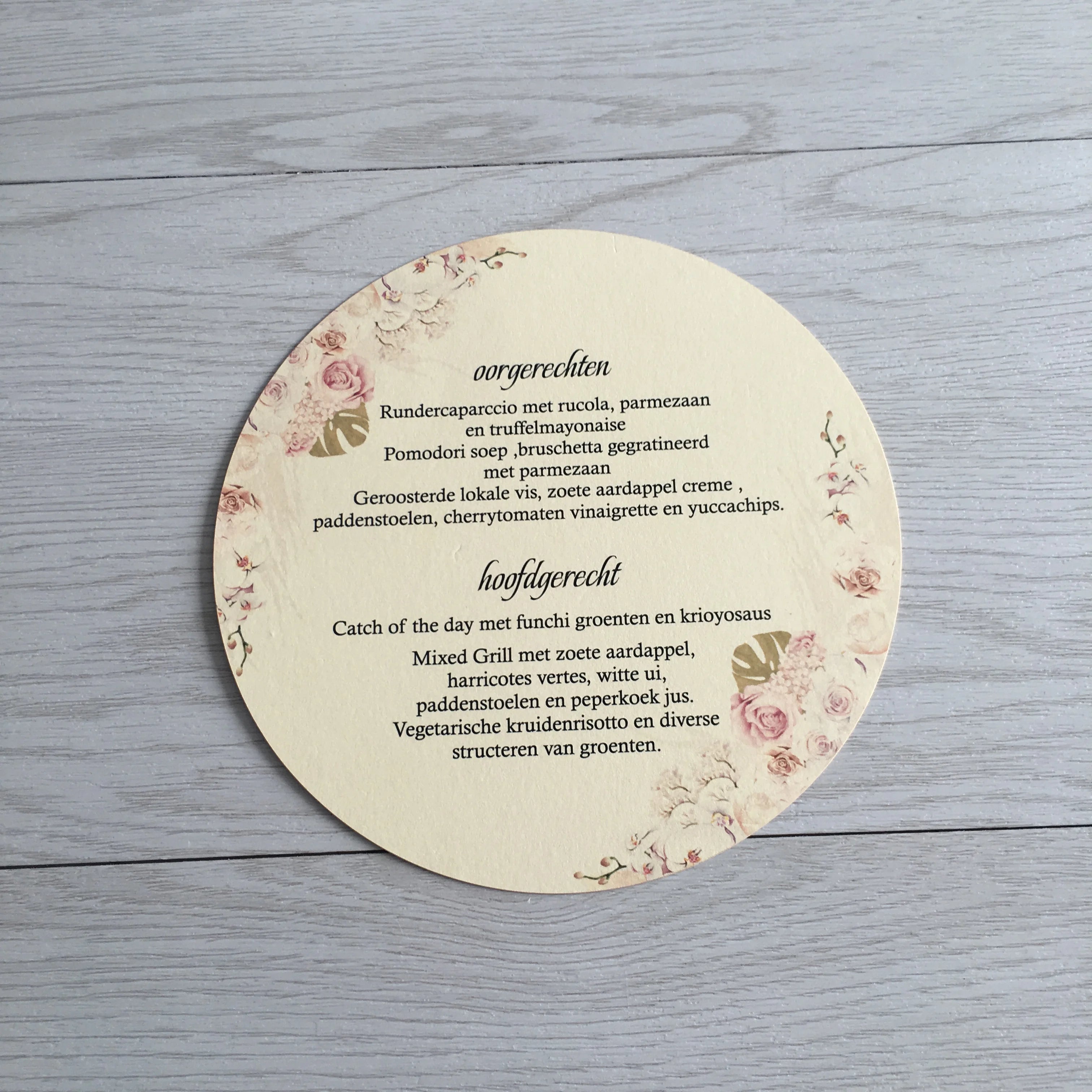 Menus de Casamento Redondos Personalizados
