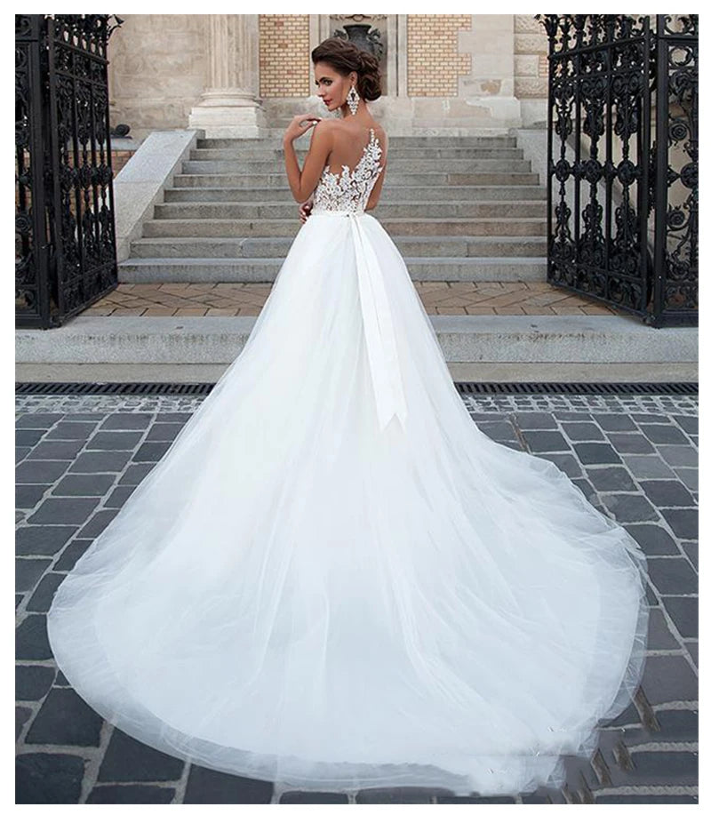 Vestido de Noiva Boho em Tule com Renda Aplicada