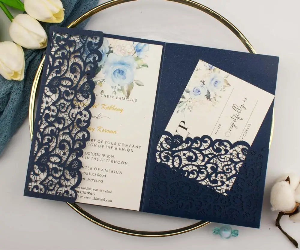 Convite de Casamento Tripla Dobra com Glitter e Corte a Laser