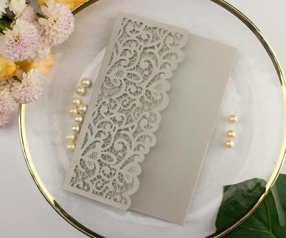 Convite de Casamento Tripla Dobra com Glitter e Corte a Laser
