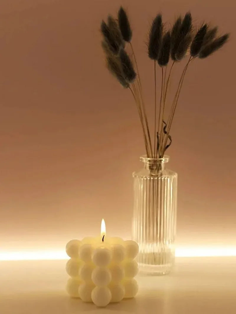 Vela Aromática em Forma de Cubo Mágico — Lembrança Elegante para Casamento