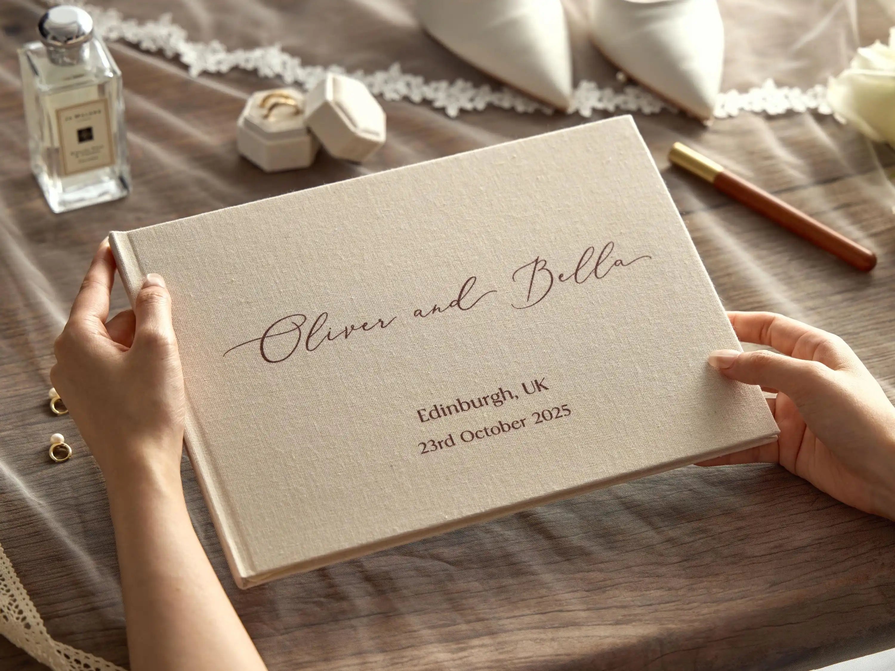 Livro de Honra em Linho Personalizado | Álbum para Fotografias Polaroid e Mensagens