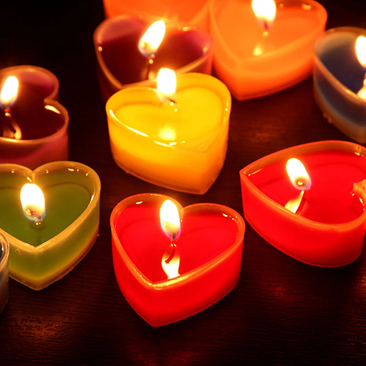 Velas Aromáticas em Forma de Coração — Kit com 9 Unidades