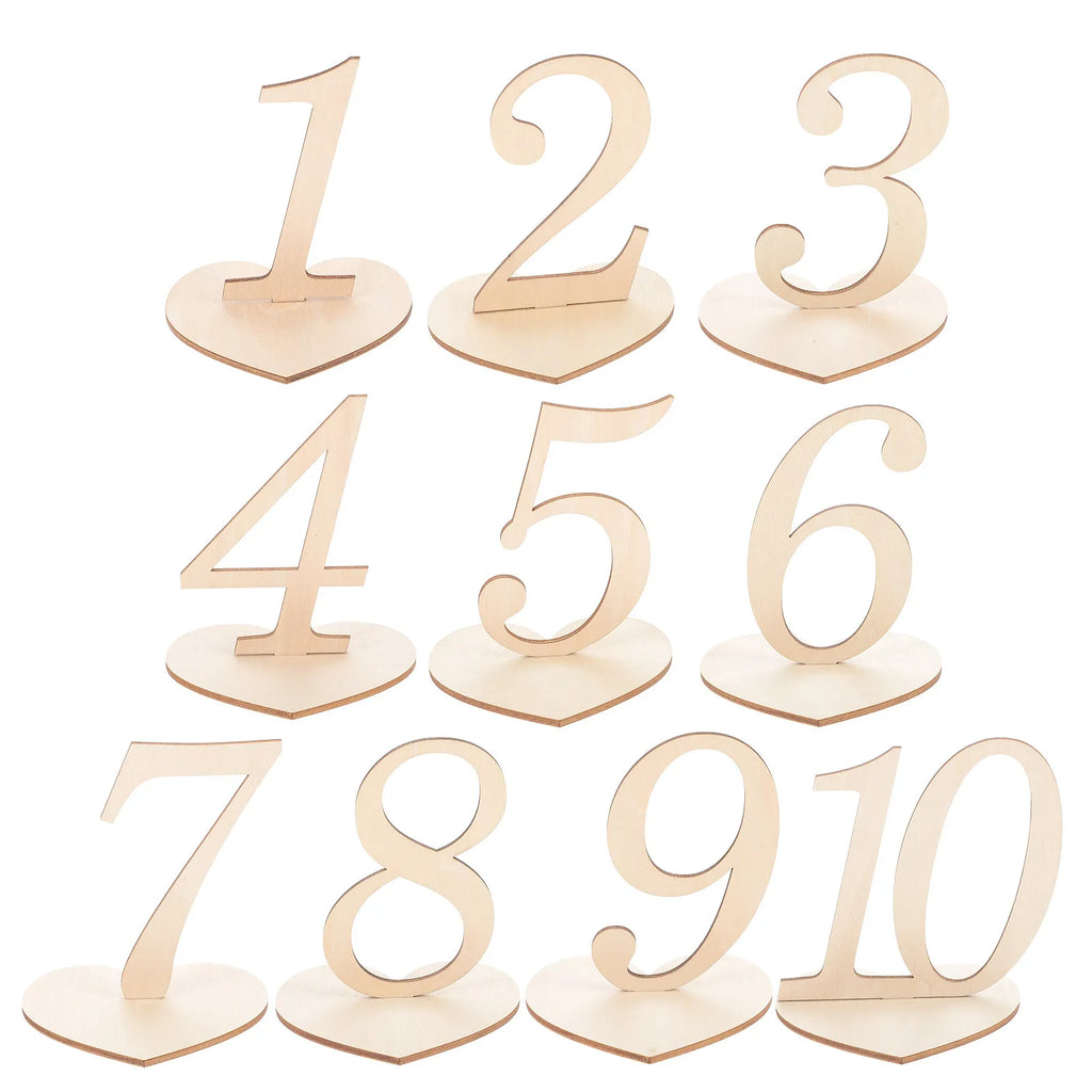 Números de Mesa em Madeira com Base em Coração (Conjunto de 10)