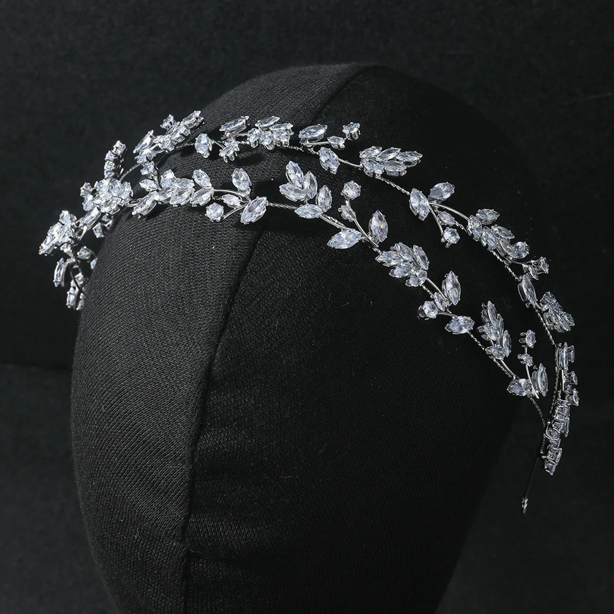 Tiara Luxo com Zircónias Cúbicas
