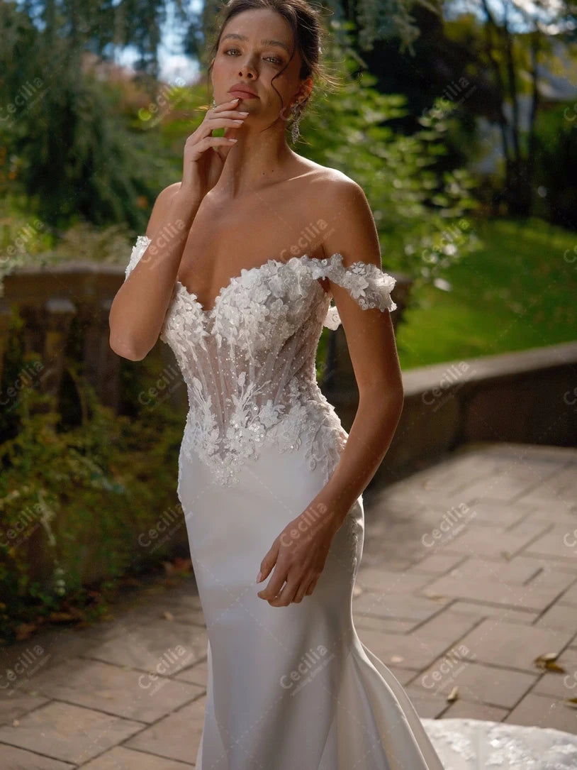 Vestido de Noiva Sereia Vintage em Cetim com Decote Coração e Ombros Descobertos