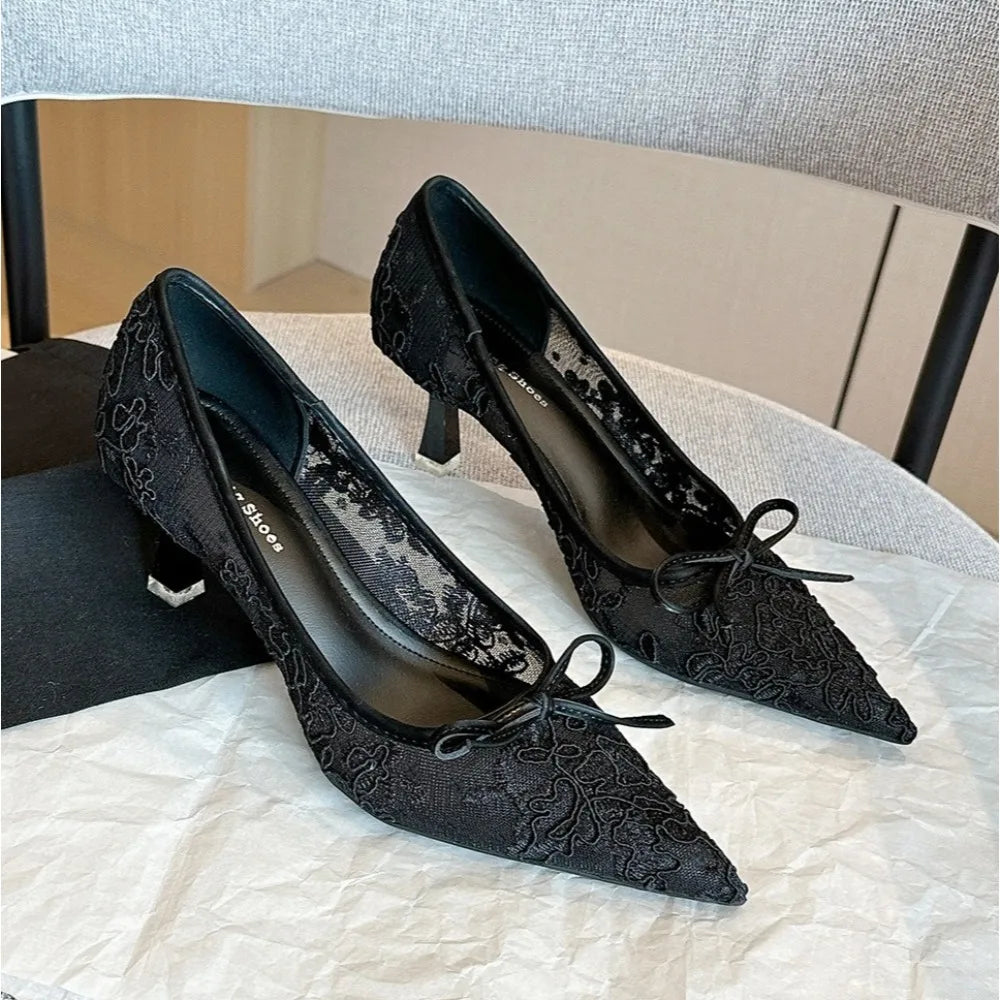 Sapatos Elegantes em Malha