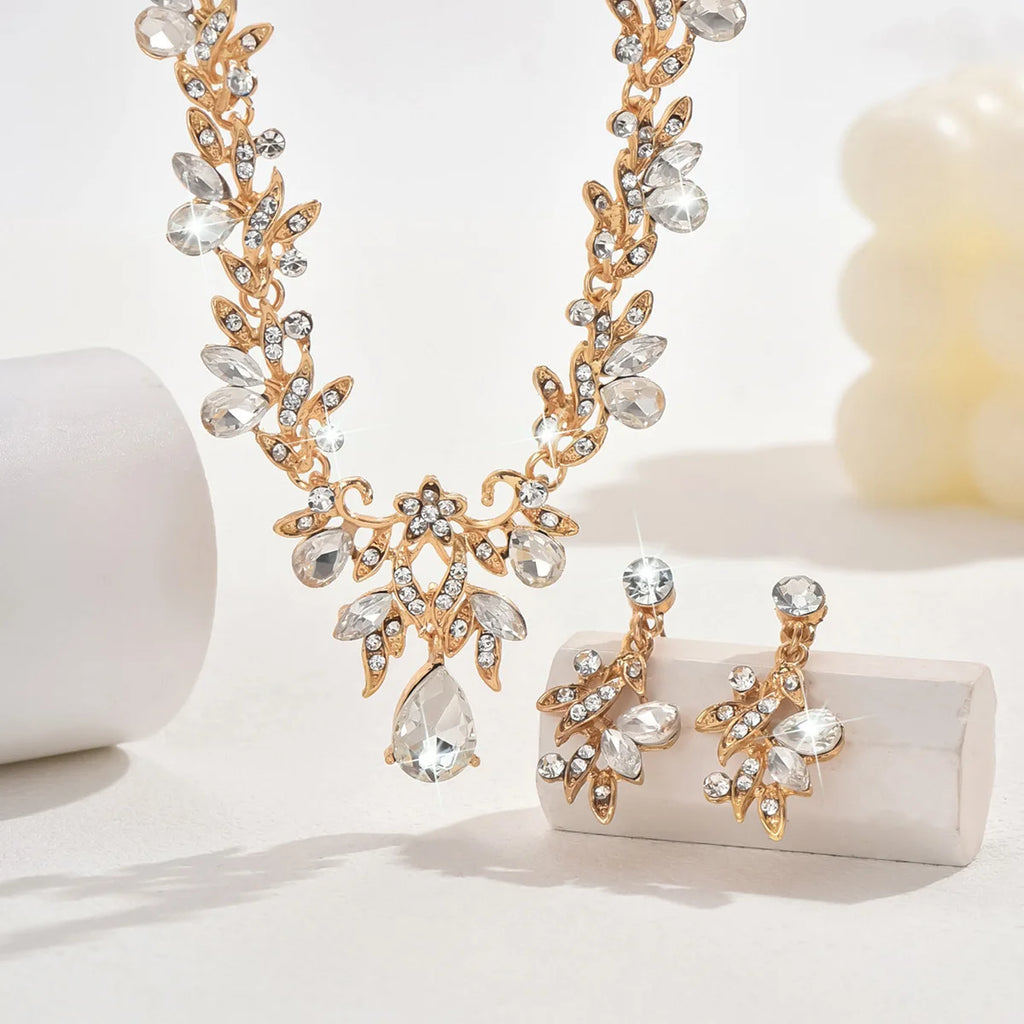 Conjunto de Joias com Cristais