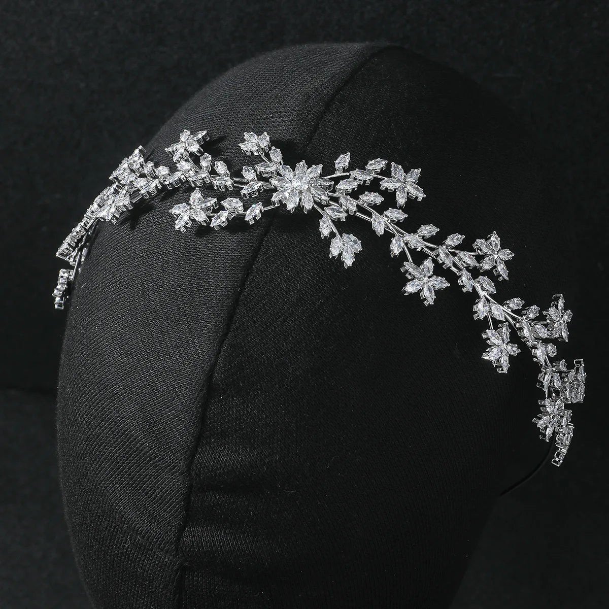 Tiara Luxo com Zircónias Cúbicas