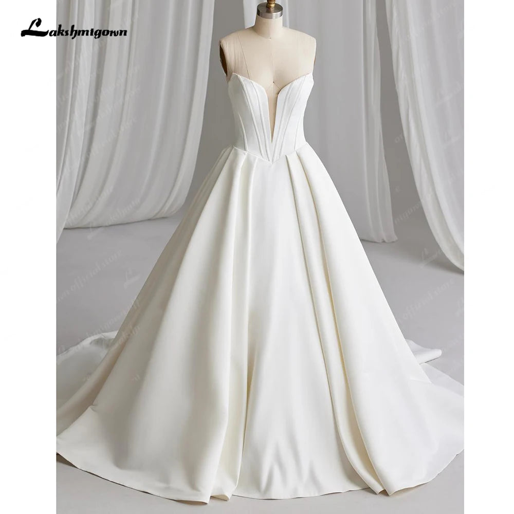 Vestido de Noiva A-Line em Cetim Crepe com Decote Ombro a Ombro