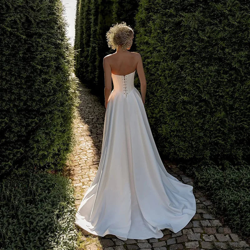 Vestido de Noiva Elegante A-Line 2025