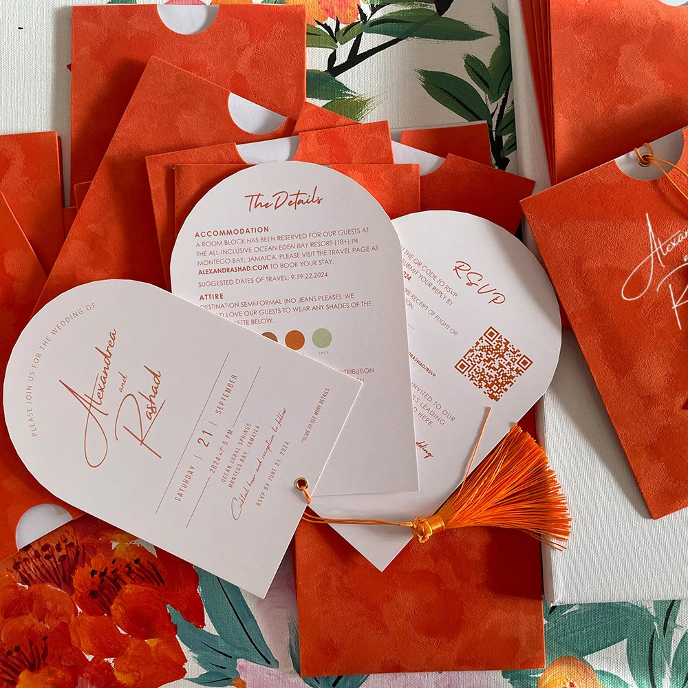 Convite de Casamento em Veludo Laranja Personalizado – Três Páginas Interiores | Luxo Premium