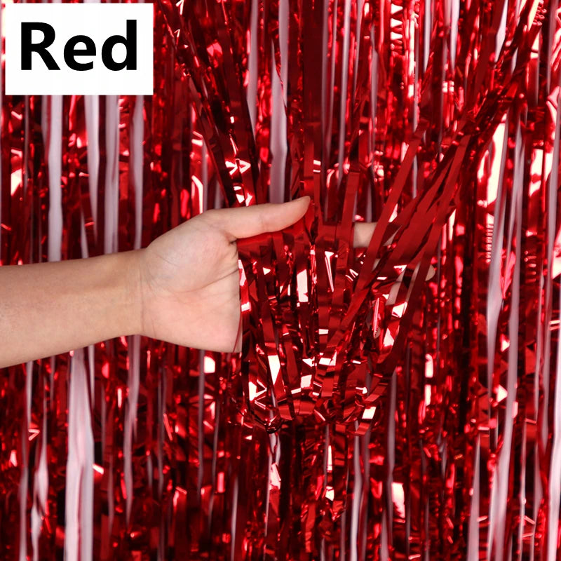 Cortina Metalizada com Franjas – Fundo Decorativo para Festas e Eventos