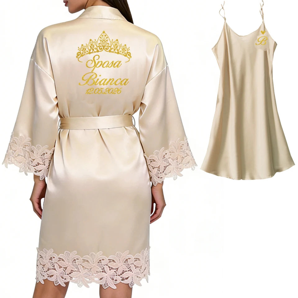 Robe Personalizado para Noiva – Com Nome e Data Bordados | Roupão de Cetim com Renda para Casamento