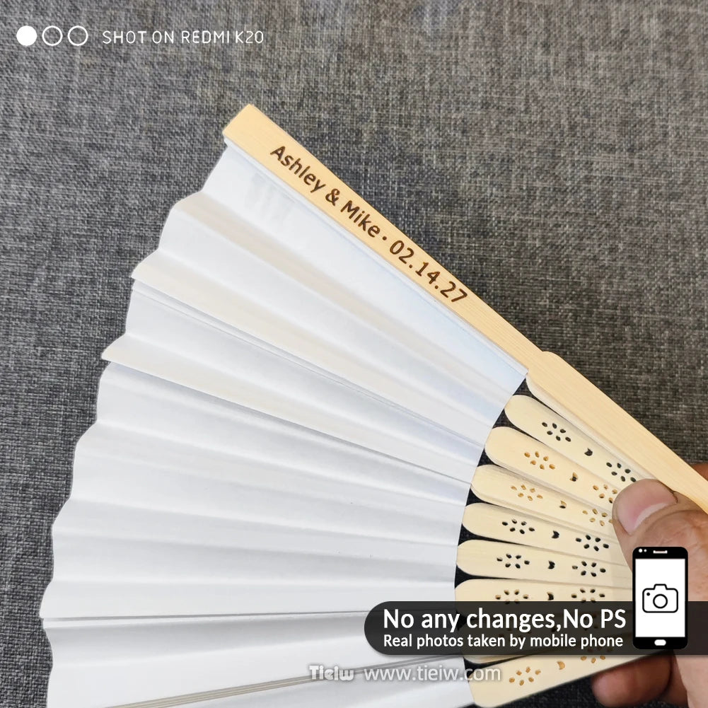 Leques de Madeira Personalizados para Casamento