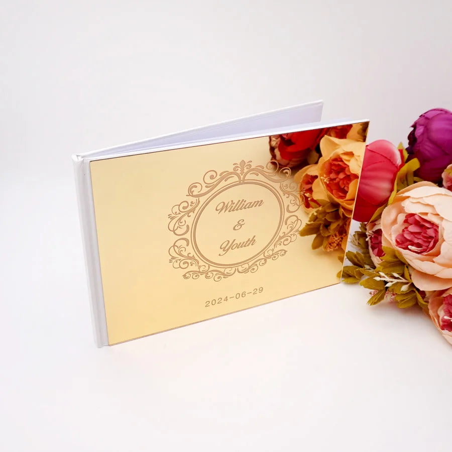 Livro de Honra Personalizado com Capa Gravada em Espelho Dourado