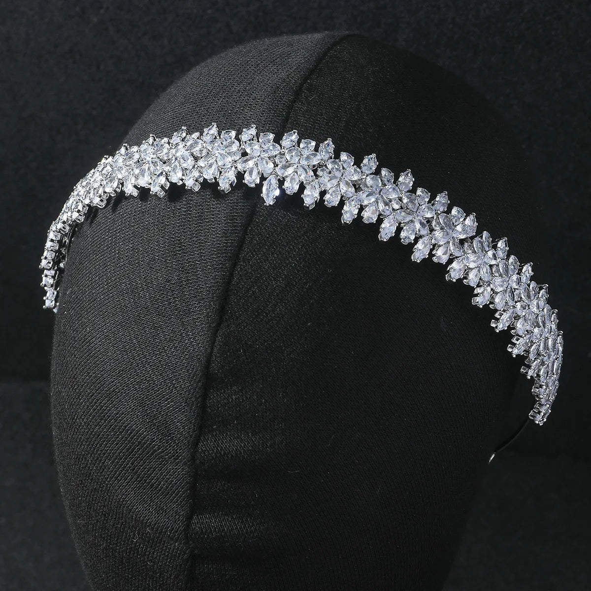 Tiara Luxo com Zircónias Cúbicas