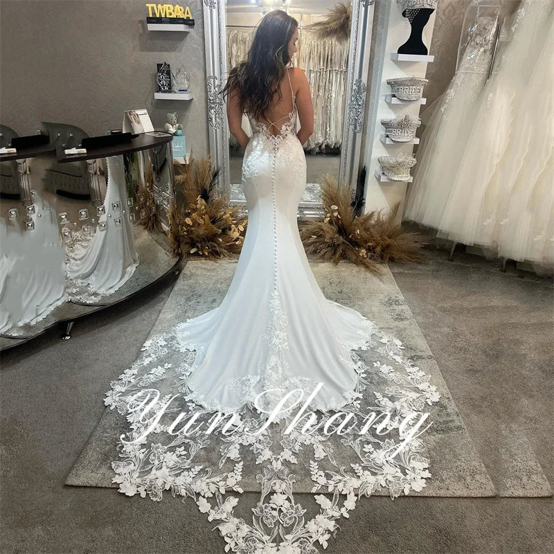 Vestido de Noiva Sereia com Renda e Costas Abertas — Modelo NG94
