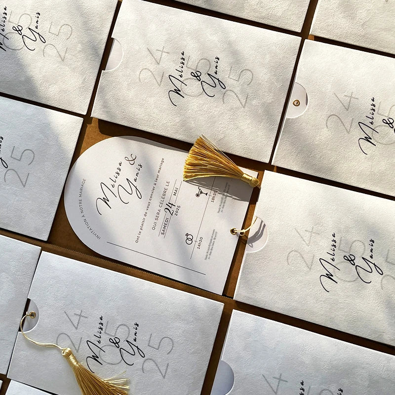 Convites de Casamento em Veludo Personalizados – Luxo Premium com Envelope Incluído