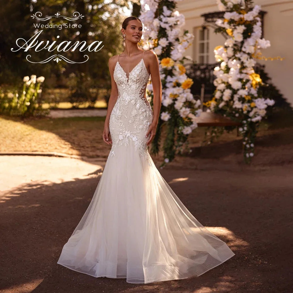 Vestido de Noiva Sereia Aviana — Tule com Renda e Bordado
