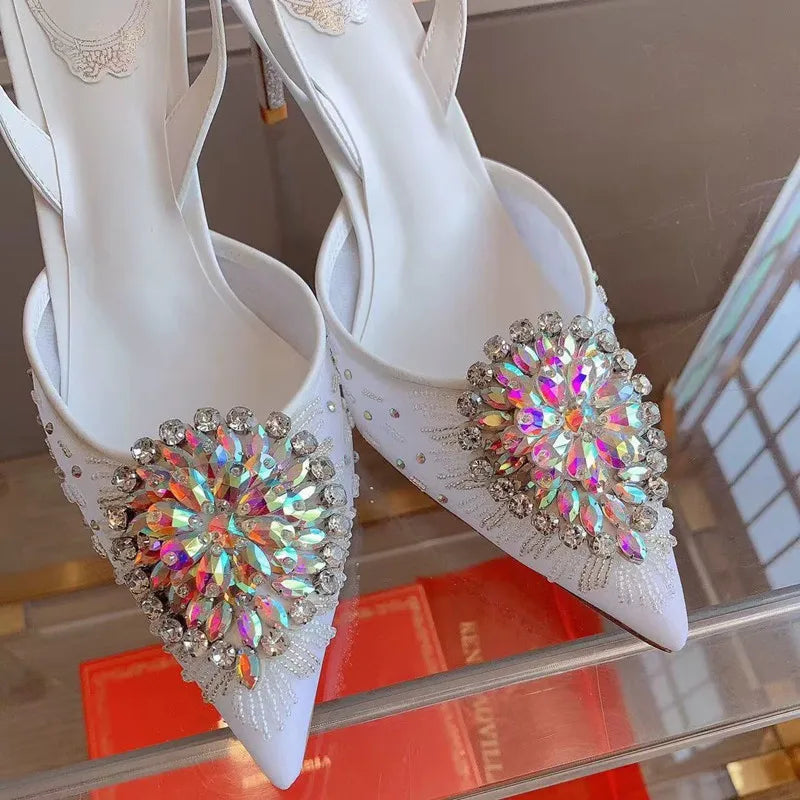 Sapatos Slingback de Salto Alto