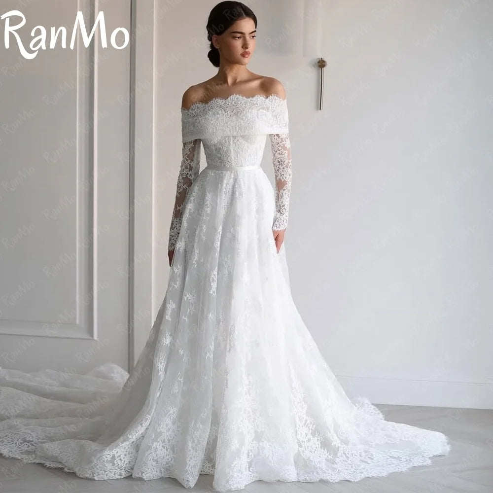 Vestido de Noiva A-Line Ombro a Ombro em Renda com Mangas Compridas