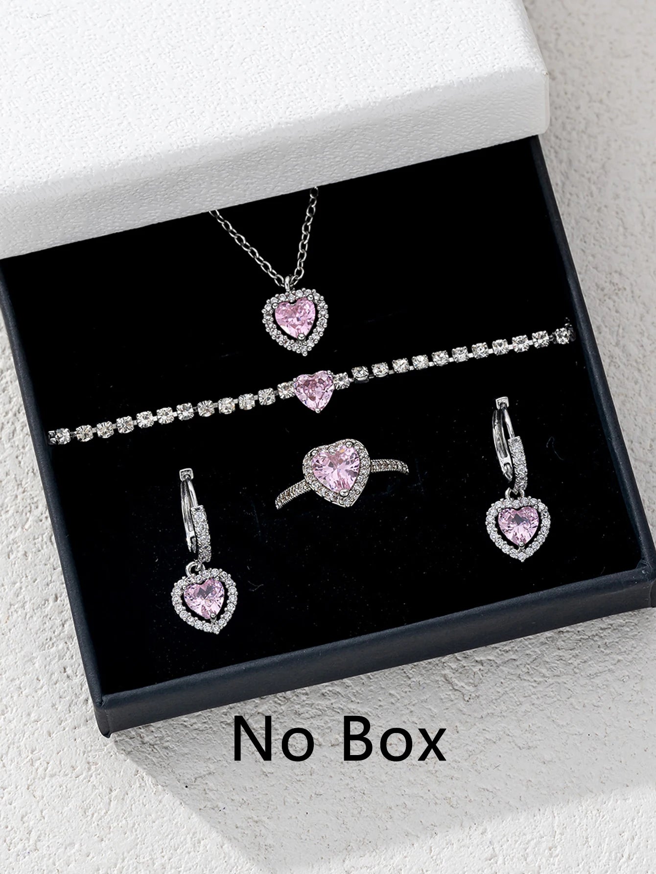 Conjunto de Joias com Zircónias – Colar, Brincos, Pulseira e Anel (sem caixa)