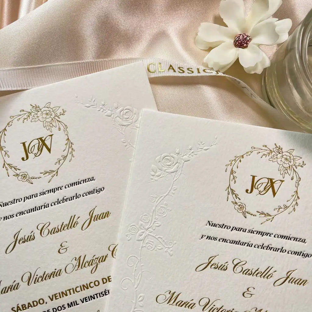 Convites de Casamento com Estampagem Dourada Premium – Personalizados | Luxo em Cada Detalhe