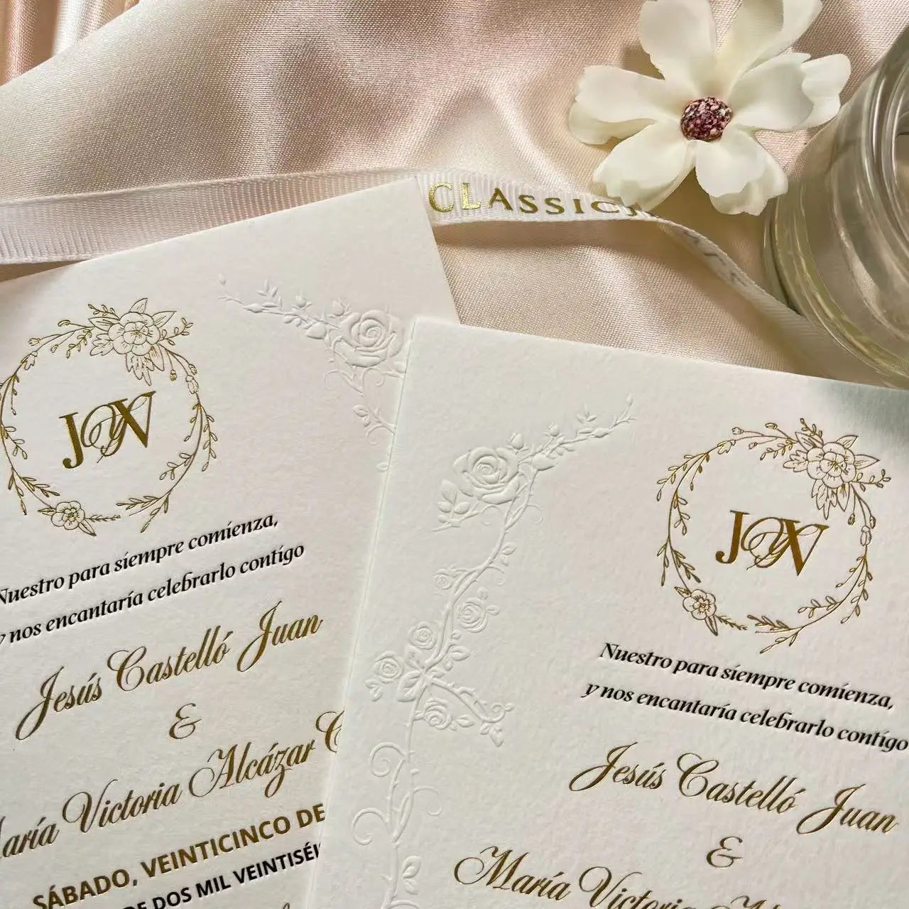 Convites de Casamento com Estampagem Dourada Premium – Personalizados | Luxo em Cada Detalhe
