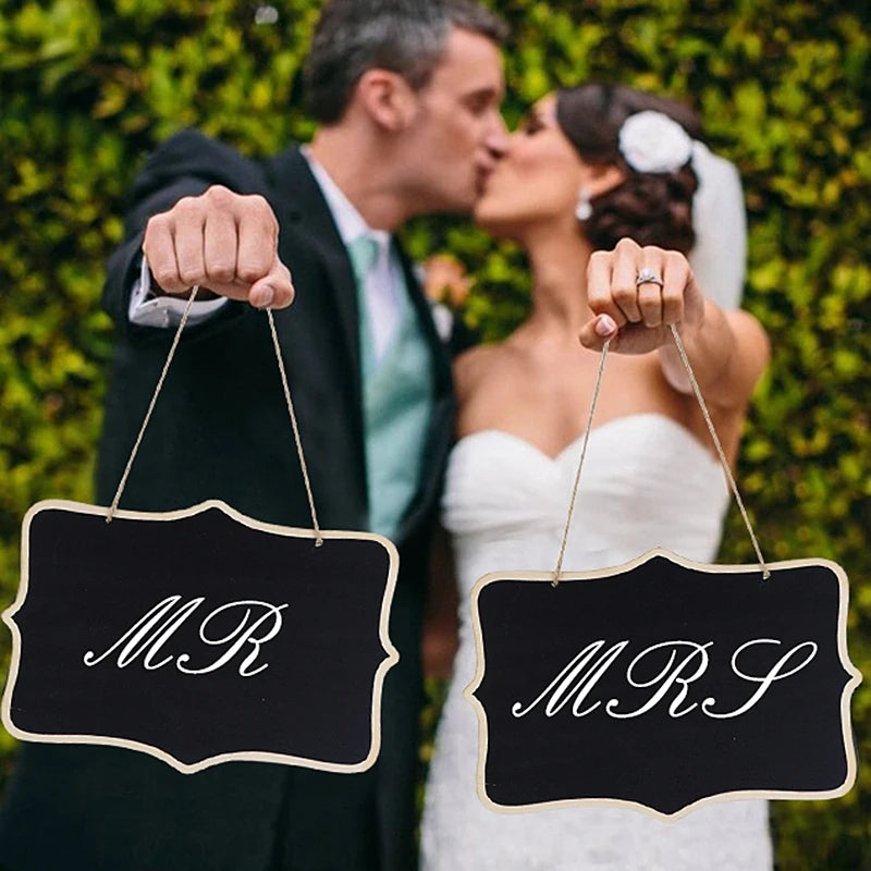 Quadro de Ardósia em Madeira "Mr & Mrs" | Placa Decorativa para Casamento
