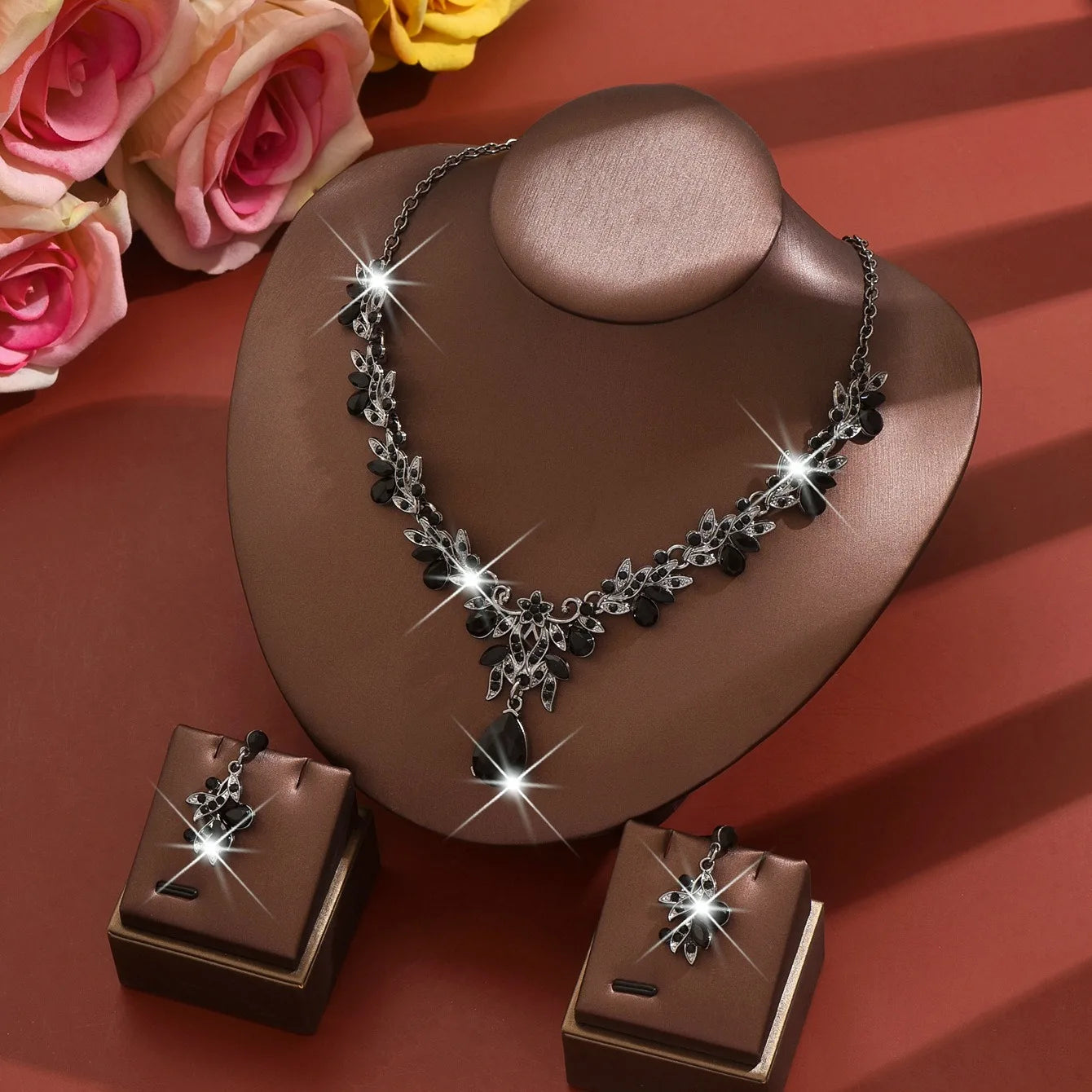 Conjunto de Joias com Cristais