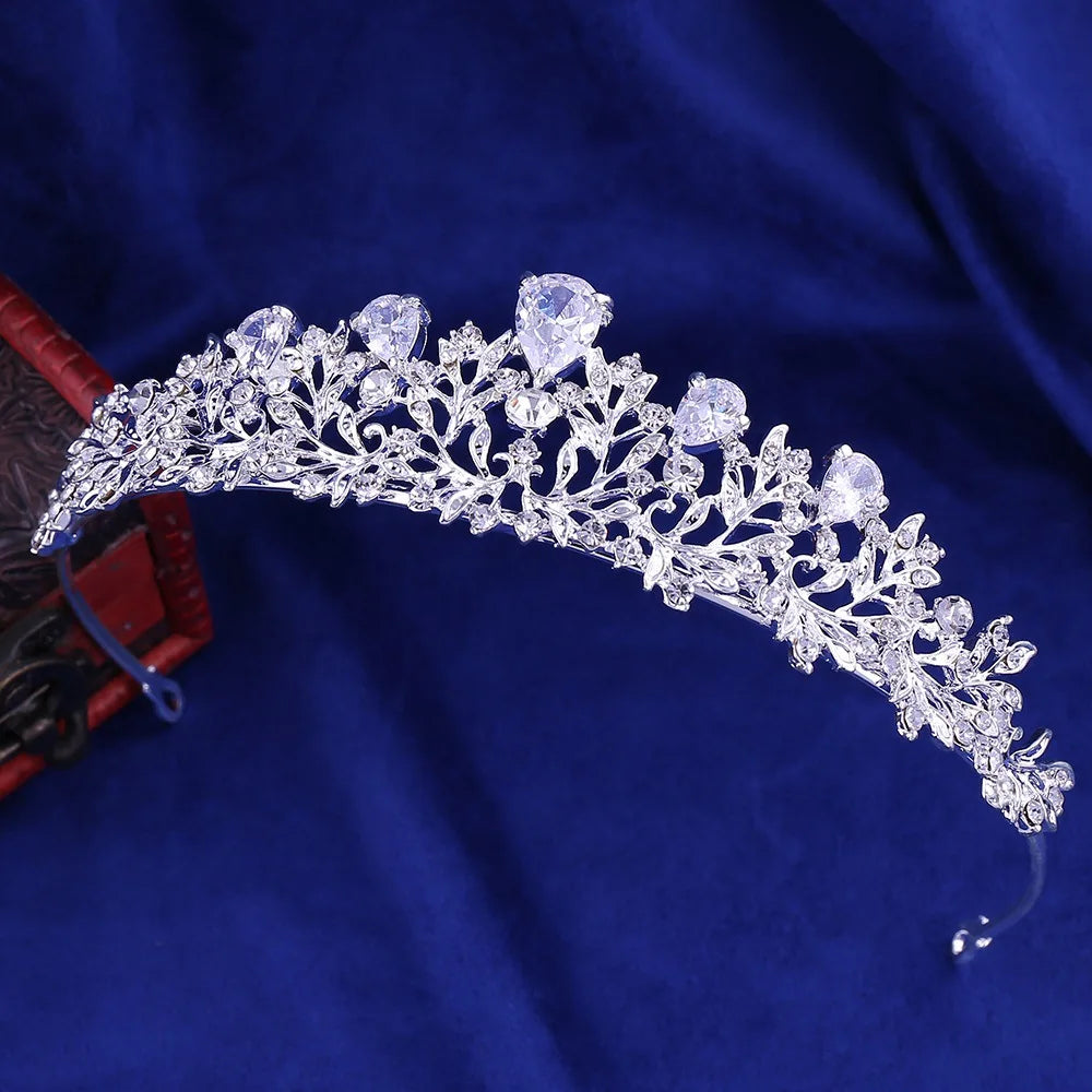 Conjunto de Noiva Luxo 4 Peças – Tiara, Colar e Brincos