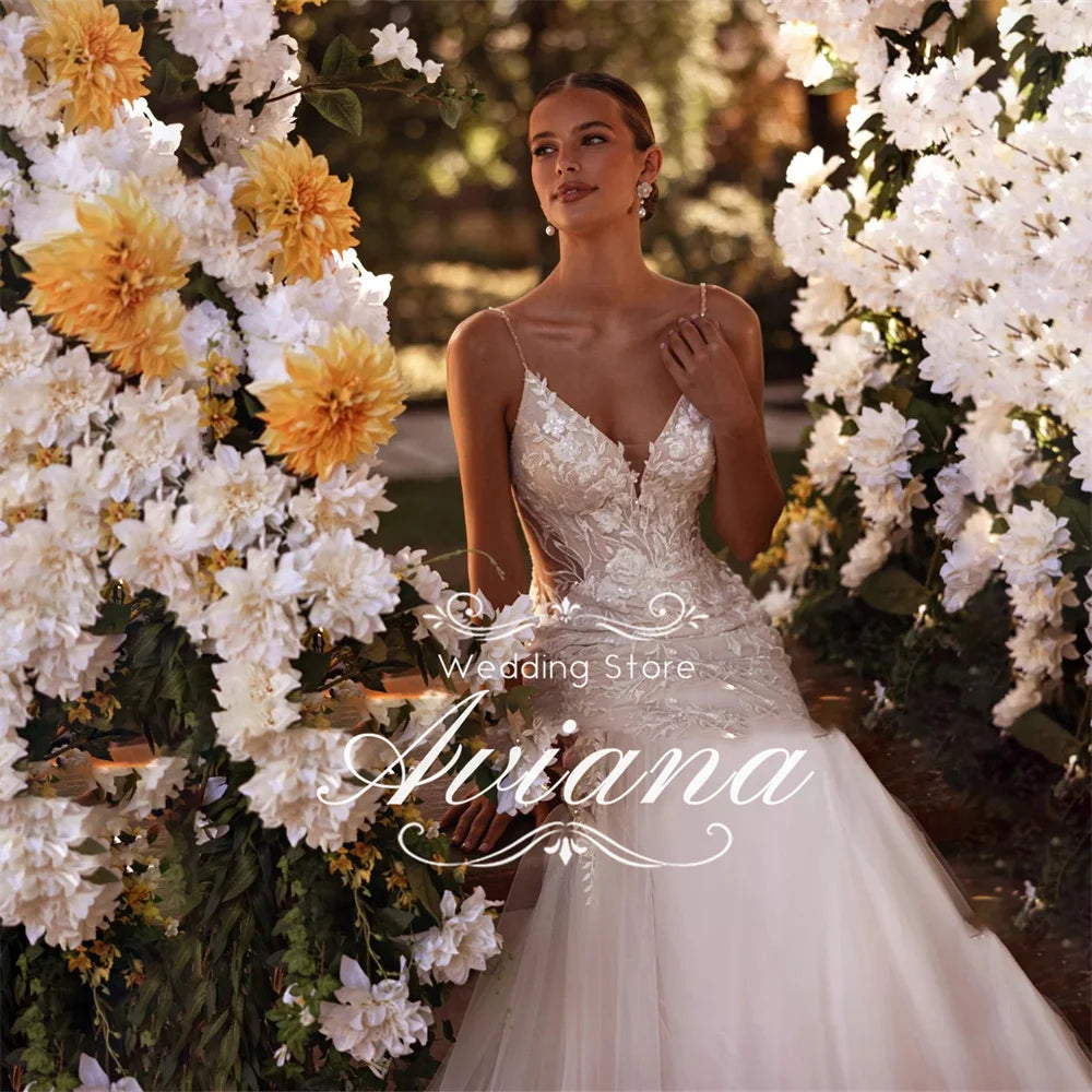 Vestido de Noiva Sereia Aviana — Tule com Renda e Bordado