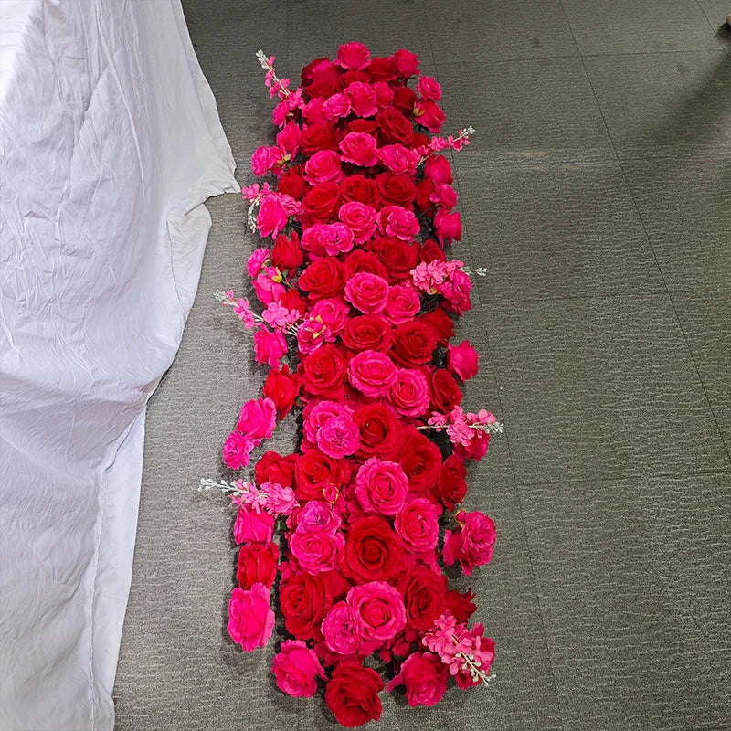 Arco Floral Artificial em Forma de Coração – Decoração Luxuosa para Casamentos
