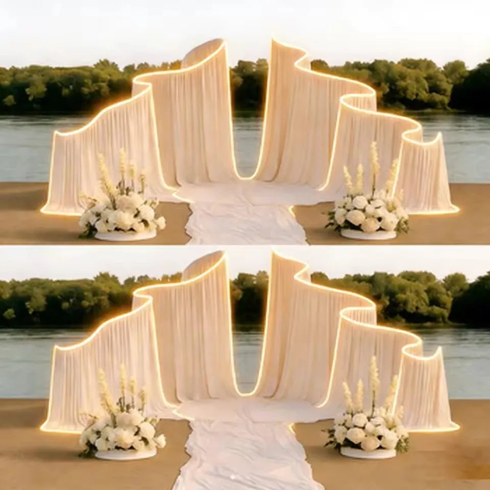 Cortina Ondulada em Metal – Fundo Decorativo em Formato S para Casamentos e Eventos