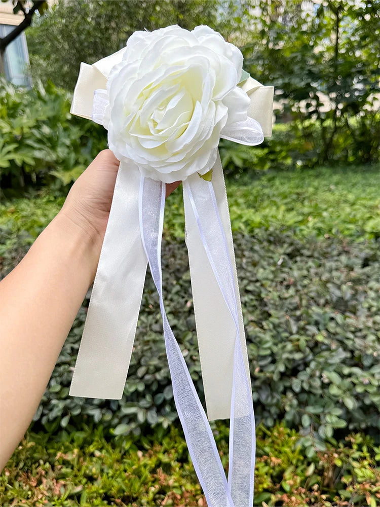 Flor para Espelho de Carro de Casamento – Rosa Branca Artificial com Fita