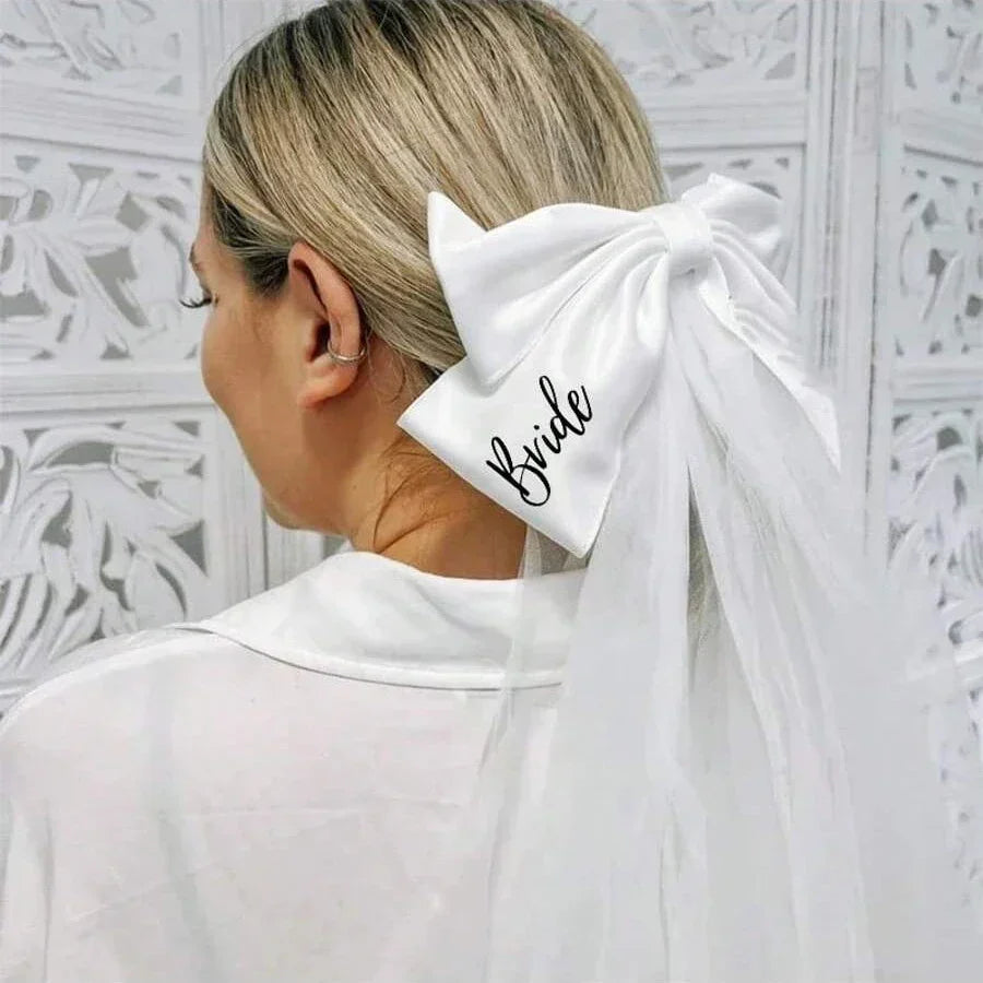 Kit "Bride to Be" – Faixa e Véu para Despedida de Solteira