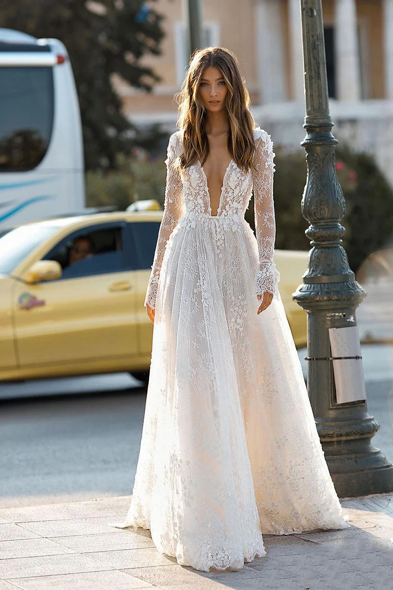 Vestido de Noiva Isadora — Boho com Decote V Profundo e Renda Floral 3D