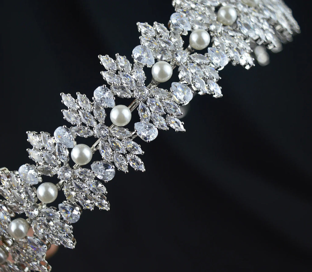 Tiara Luxo com Zircónias Cúbicas