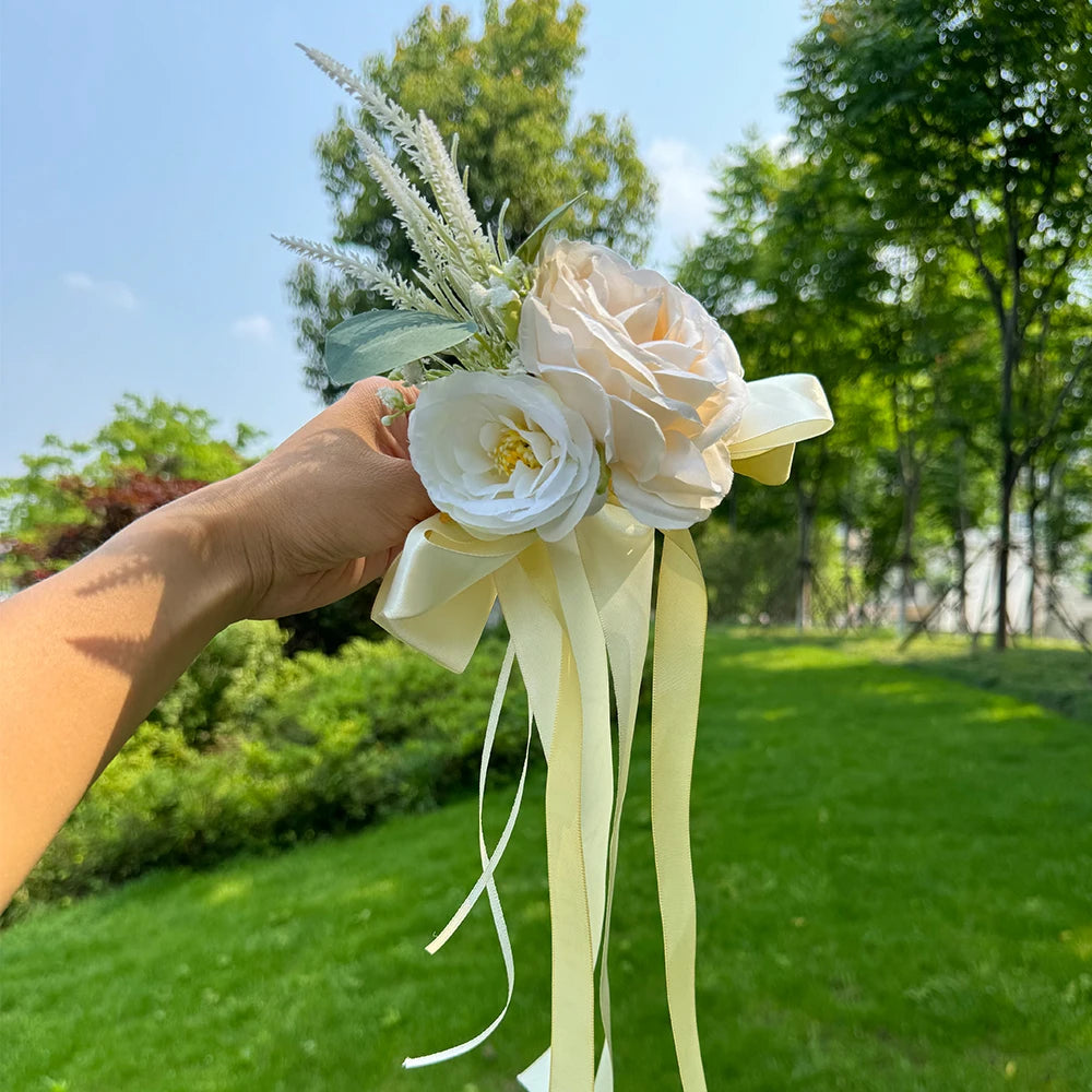 Flor para Espelho de Carro de Casamento – Rosa Branca Artificial com Fita