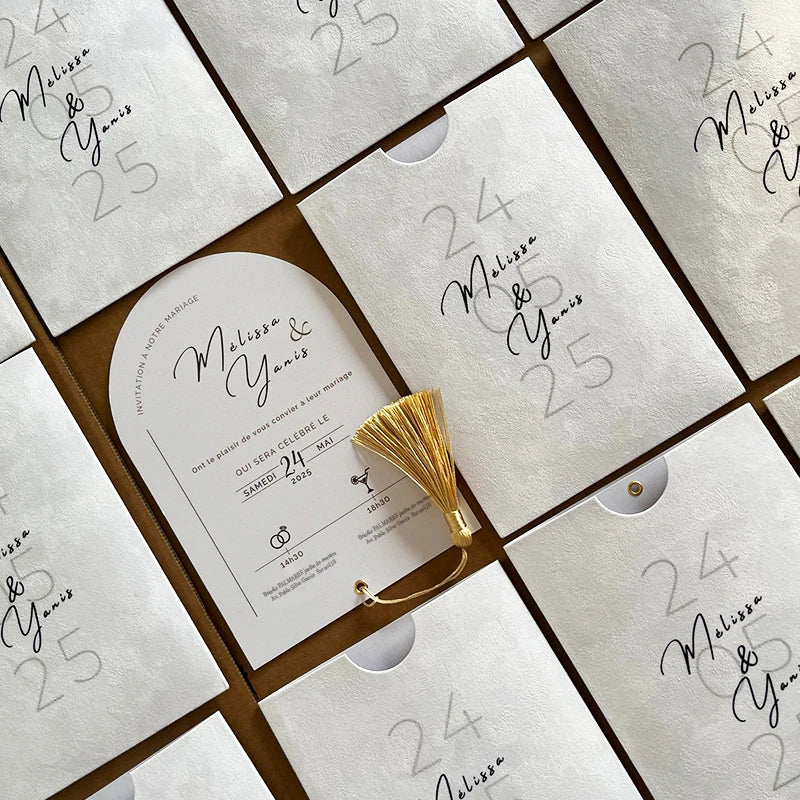 Convites de Casamento em Veludo Personalizados – Luxo Premium com Envelope Incluído
