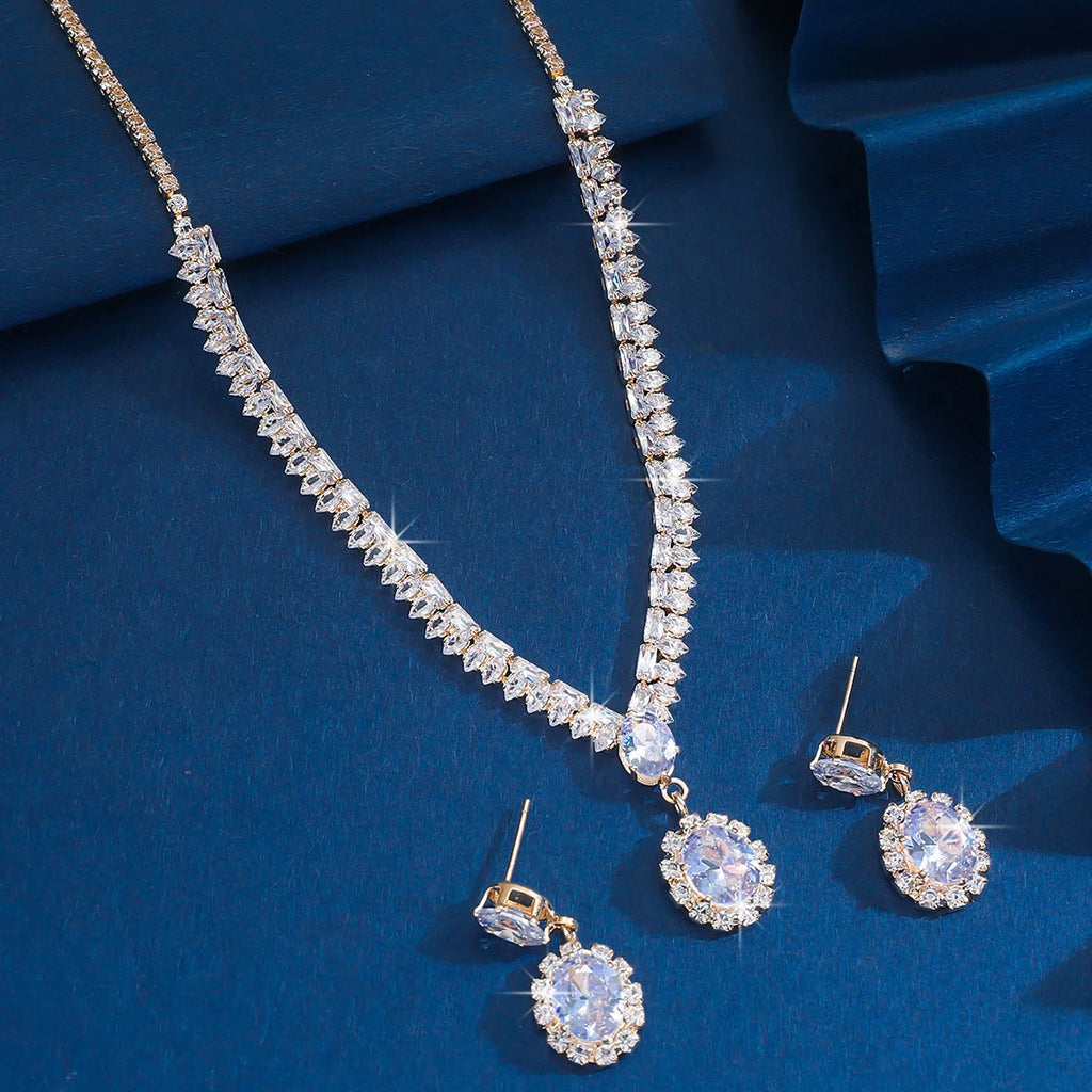 Conjunto de Joias com Zircónias – Colar e Brincos Elegantes