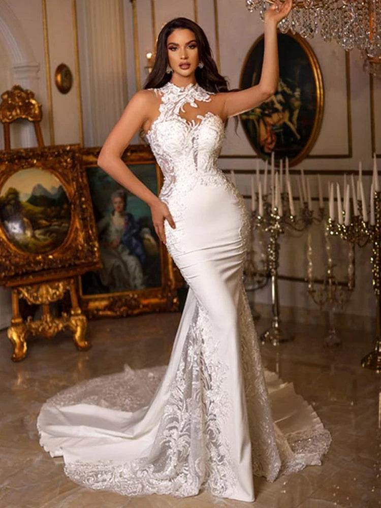 Vestido de Noiva Sereia Halter Neck — Cetim Macio com Renda e Corte Sexy