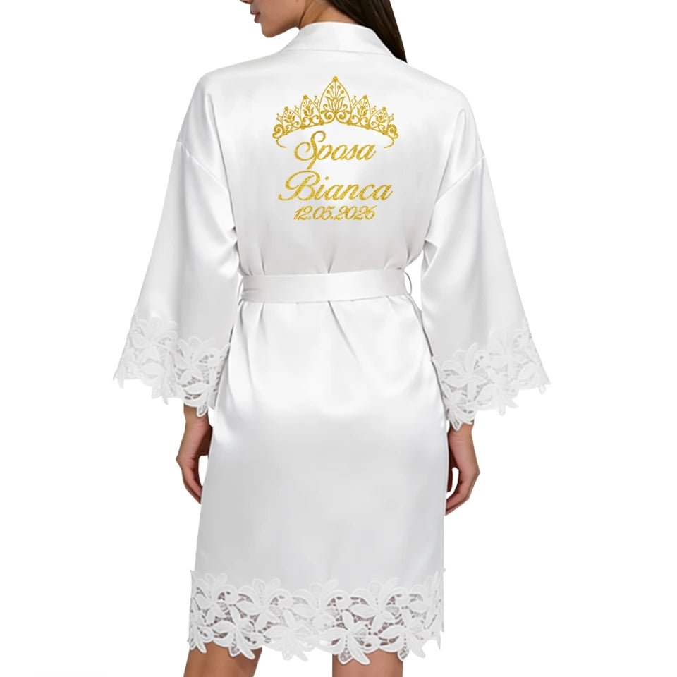 Robe Personalizado para Noiva – Com Nome e Data Bordados | Roupão de Cetim com Renda para Casamento