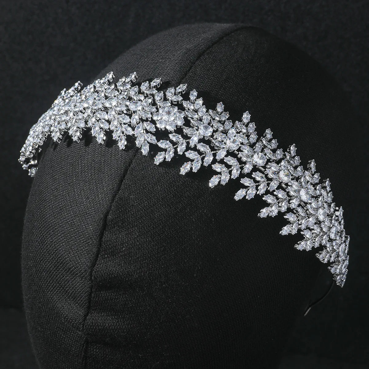 Tiara Luxo com Zircónias Cúbicas