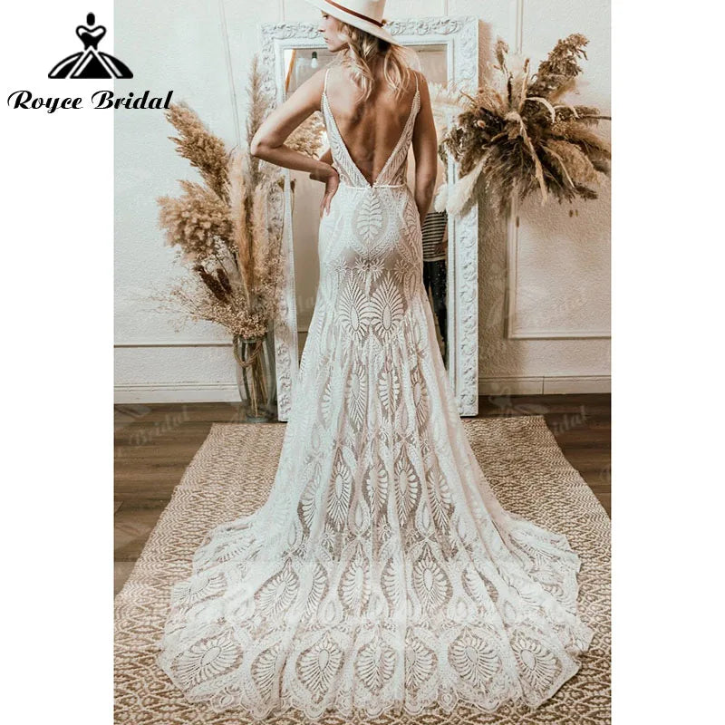 Vestido de Noiva Boho em Renda com Alças Finas e Costas Abertas